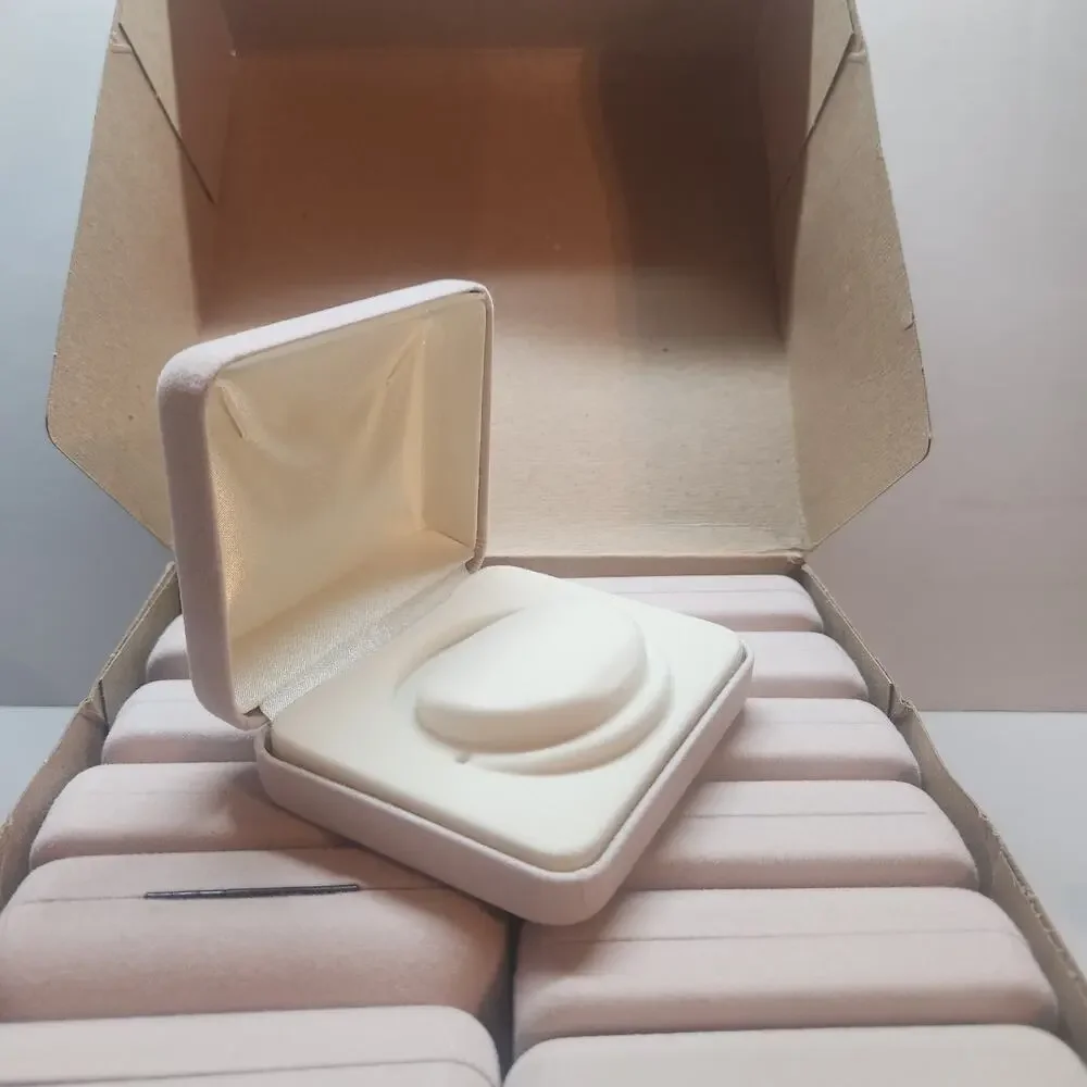 Velvet Cream Bracelet Jewelry Presentation Or Store Jewelry Gift Box. 12x